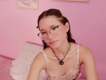 little_effy18_ — Chaturbate recorded stream image, 07.02.2026 00:50