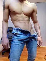 jhonny_thes28 — Stripchat recorded stream screenshot (07 Feb 2026)