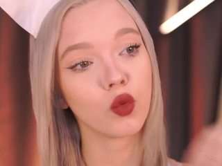 alinabailey — Camsoda recorded stream image, 07.02.2026 07:40