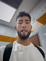 liam_bronw — Stripchat recorded stream screenshot (07 Feb 2026)