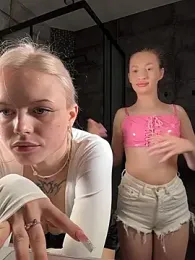 elloriah — Stripchat recorded stream screenshot (07 Feb 2026)