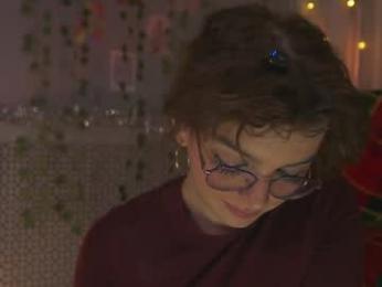 little_poetry — Chaturbate recorded stream image, 07.02.2026 19:20