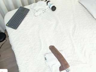 angie-roses — Camsoda recorded stream image, 08.02.2026 23:50