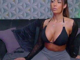 mina-babe — Camsoda recorded stream screenshot (09 Feb 2026)