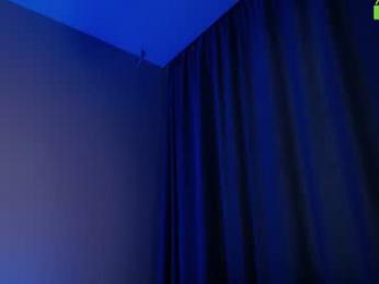 hollyextra — Chaturbate recorded stream screenshot (09 Feb 2026)