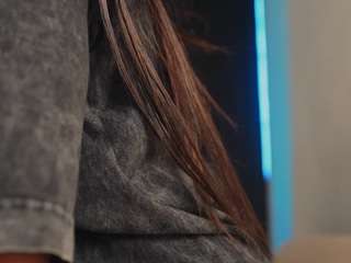 melody-blossom — Camsoda recorded stream screenshot (09 Feb 2026)