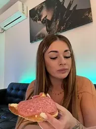 IsabellaEtthan — Stripchat recorded stream image, 09.02.2026 18:10