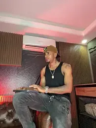 AaronCruz_ — Stripchat recorded stream screenshot (10 Feb 2026)