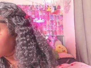 karliekayozz — Camsoda recorded stream image, 05.03.2025 01:30