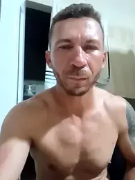 RobertoLuiz84 — Stripchat recorded stream image, 13.02.2026 01:40