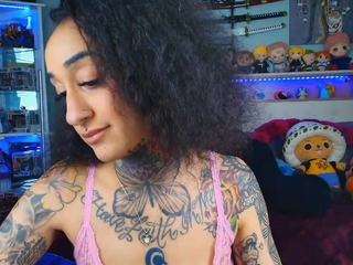 starryari69 — Camsoda recorded stream screenshot (13 Feb 2026)