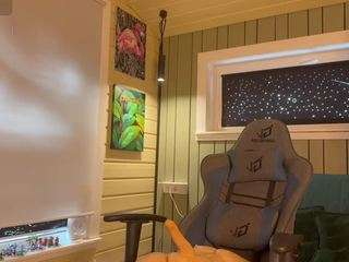 agatabryantt — Camsoda recorded stream image, 13.02.2026 06:50