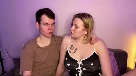 julielourens — Stripchat recorded stream screenshot (15 Feb 2026)