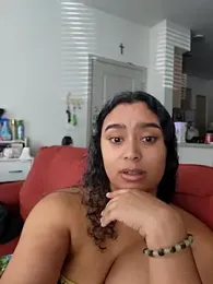 cinnaminnie — Stripchat recorded stream image, 15.02.2026 16:00