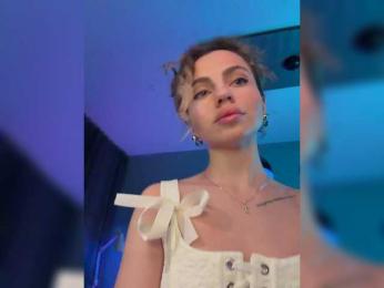 Nataliecroys — Bongacams recorded stream screenshot (15 Feb 2026)