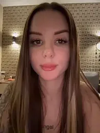 Alina_Vibe_Me — Stripchat recorded stream image, 16.02.2026 00:30