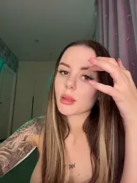 Alina_Vibe_Me — Stripchat recorded stream image, 16.02.2026 00:30