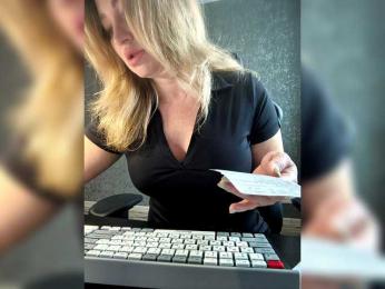 goddesssssss — Bongacams recorded stream screenshot (16 Feb 2026)