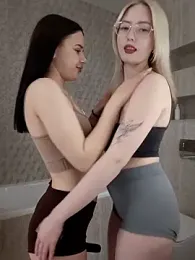 caressyourself — Stripchat recorded stream screenshot (16 Feb 2026)