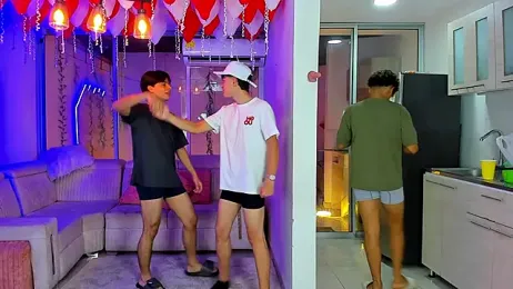 Houseofwarrios — Stripchat recorded stream screenshot (17 Feb 2026)