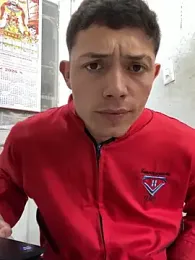 santiObrero — Stripchat recorded stream screenshot (17 Feb 2026)