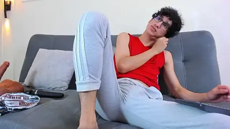 Cum_hunters — Stripchat recorded stream image, 18.02.2026 03:10
