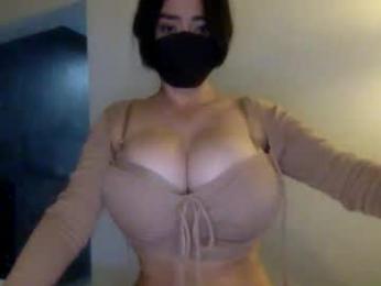 _natycutei19 — Chaturbate recorded stream image, 06.03.2025 00:00