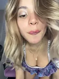 _Alicee_1 — Stripchat recorded stream image, 19.02.2026 01:30
