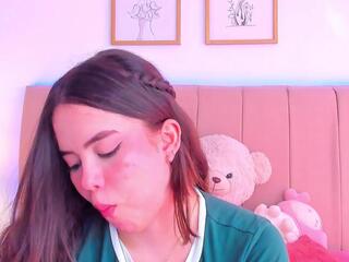 Bella Fontana — Flirt4free recorded stream image, 19.02.2026 17:40