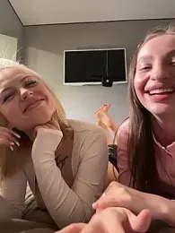 elloriah — Stripchat recorded stream screenshot (19 Feb 2026)