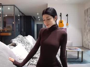 milla_bella — Chaturbate recorded stream screenshot (19 Feb 2026)