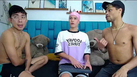 Hot_Boys_Latinos_X — Stripchat recorded stream screenshot (19 Feb 2026)