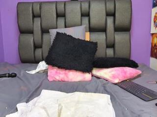 Penelope Cooper — Flirt4free recorded stream screenshot (20 Feb 2026)