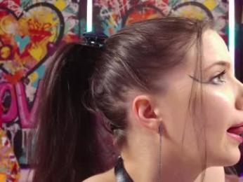 vanessa_love — Chaturbate recorded stream screenshot (21 Feb 2026)