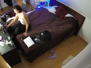voyeurcam-julmodels-whitebed-2 — Camsoda recorded stream screenshot (20 Feb 2026)