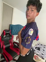 Leonarrrd_01 — Stripchat recorded stream screenshot (26 Feb 2026)