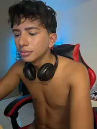 Leonarrrd_01 — Stripchat recorded stream screenshot (26 Feb 2026)
