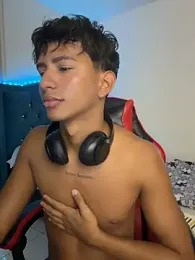 Leonarrrd_01 — Stripchat recorded stream screenshot (26 Feb 2026)