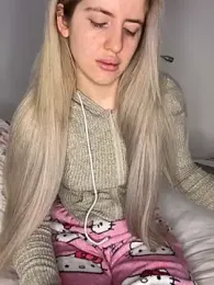 Holly-Glamour — Stripchat recorded stream image, 26.02.2026 23:30
