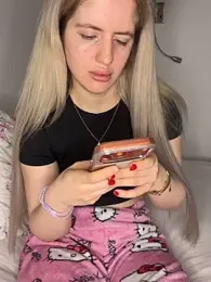 Holly-Glamour — Stripchat recorded stream image, 26.02.2026 23:30