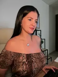 Carolina_Novoa — Stripchat recorded stream screenshot (06 Mar 2025)