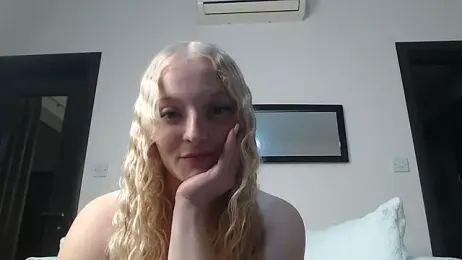 Sophie_cute06 — Stripchat recorded stream image, 27.02.2026 18:10