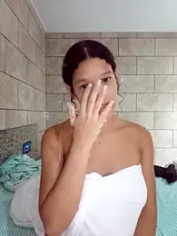 By_Aninha — Stripchat recorded stream screenshot (27 Feb 2026)