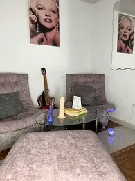 Mydreams69 — Stripchat recorded stream screenshot (28 Feb 2026)