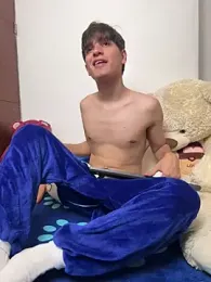 Naim_TheKing — Stripchat recorded stream image, 01.03.2026 03:20