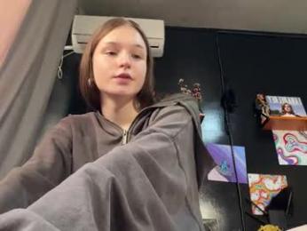 nloraaa — Chaturbate recorded stream image, 01.03.2026 08:20