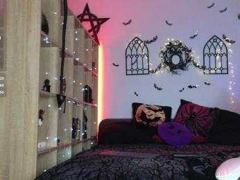 Devilsbride — Bongacams recorded stream screenshot (01 Mar 2026)