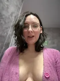 The_Snowwhitee — Stripchat recorded stream screenshot (01 Mar 2026)