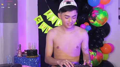 Maxi_little — Stripchat recorded stream image, 01.03.2026 20:00
