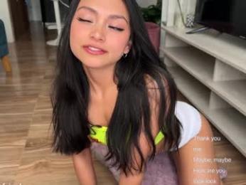 sweet_littleee — Chaturbate recorded stream screenshot (03 Mar 2026)